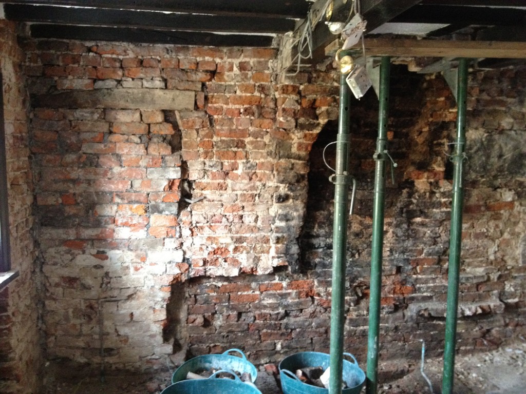 structural-propping-following-removal-of-chimney-breast-and-internal-wall